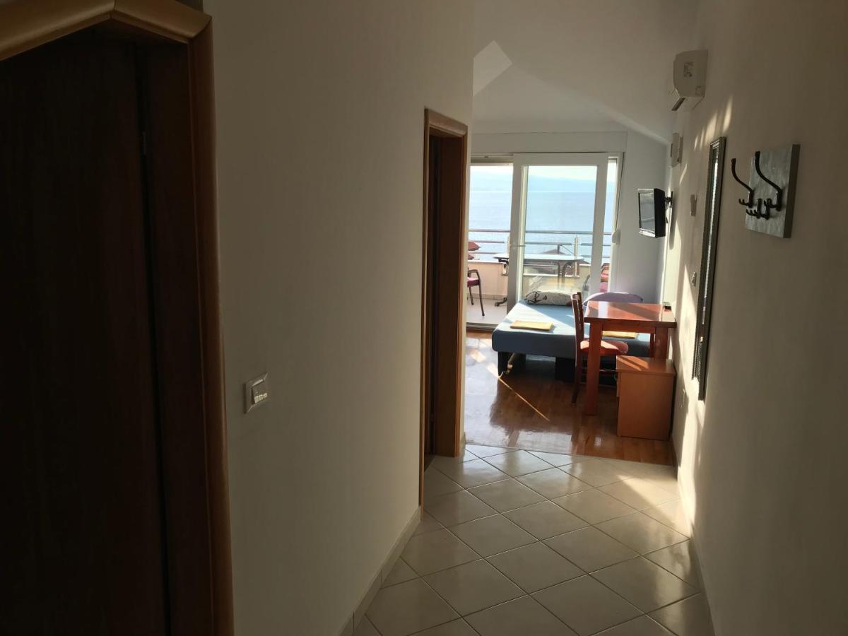 Gala Apartments โอมิช ภายนอก รูปภาพ